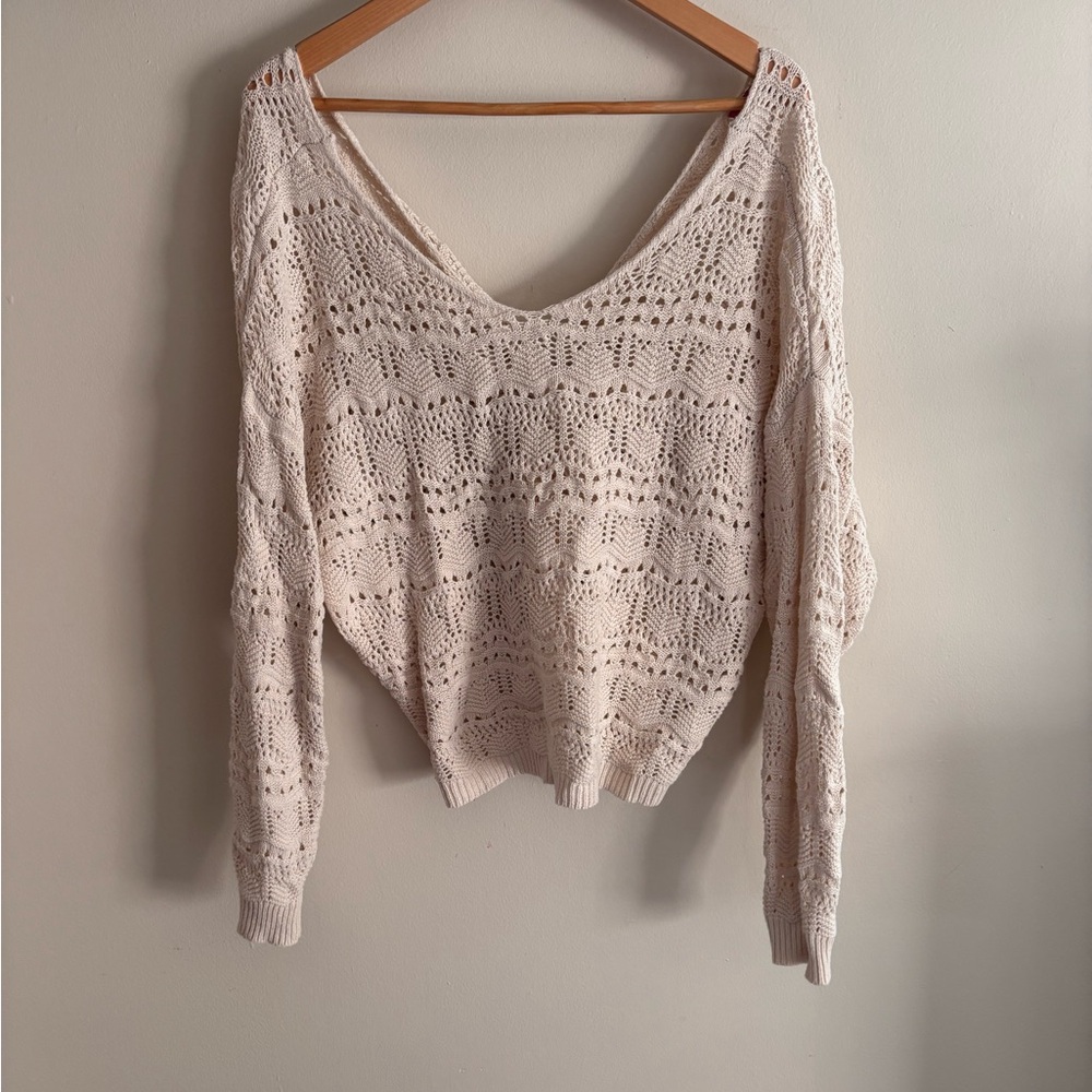 Miami (Francesca’s) Cream V-Neck Open Back Knit Sweater